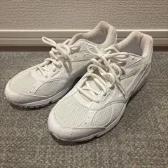 MIZUNO スニーカー ホワイト　中履きのサムネイル