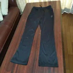 ブラック スリムフィットパンツS サイズ
