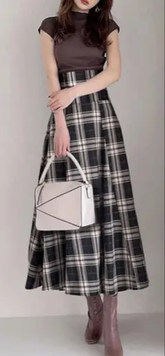 グレイルチェック柄 半袖ロングワンピース