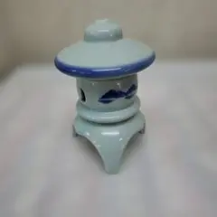 蔵出し特価日本香堂製品雪見灯籠型の香呂13×9cm訳有り