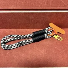 ナイロン編み スマホハンドストラップ 新品未使用 ブラック ホワイト