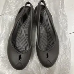 Crocs クロックス バレエシューズ ダークブラウンのサムネイル