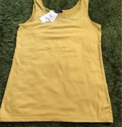 タグ付き新品　イエロー　タンクトップ　華やかビジュー