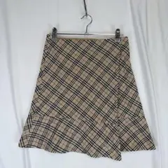 美品 BURBERRY BLUE LABEL ノバチェック 巻きスカート 36のサムネイル