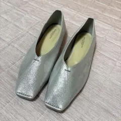 美品⭐︎BEAUTY＆YOUTH シルバー フラットシューズ パンプス 24.5