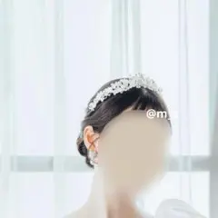 ウエディング　ティアラ　結婚式　ヘッドドレス　ブライダル　キラキラ　カチューシャ