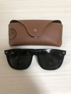 Ray-Ban ブラックサングラス ケース付き