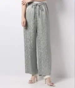 新品未使用タグ付き　スピックアンドスパン　ジャガードイージーパンツ　日本製　緑