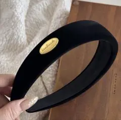 シンプル ブラック カチューシャ ゴールド ワンポイント オルチャン 1362