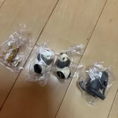 動物フィギュアセット 4体（パンダ、トラ？、象）