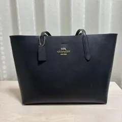 【美品】COACH トートバッグ ブラック レッドのサムネイル