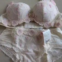 Item thumbnail for item acd8df43-58c6-44cb-860f-8972c51a7e39