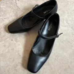 パンプス　黒　4E サイズ23cm