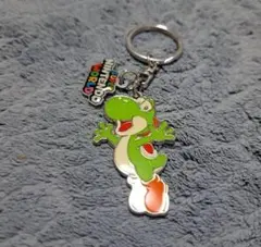 ユニバ　マリオ　ヨッシー　キーホルダー　ストラップ