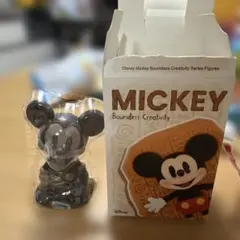ポップマート　ミッキー　フィギュア　ディズニー　Disney 箱は畳んで発送