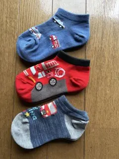 キッズ靴下 3足セット 消防車 パトカー 救急車