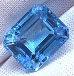宝石ルース 【サービス品！美しい天然スイスブルートパーズ】9.410