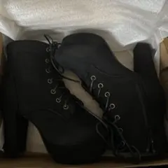 ブラックスエードハイヒールブーツ