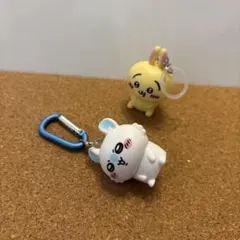 ちいかわ モモンガ＆うさぎ カラビナ付きめじるしアクセサリー