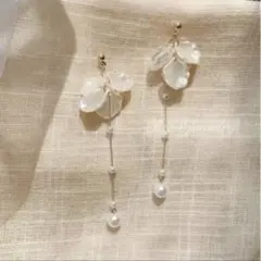 シェル花びらロングイヤリング/ピアス結婚式ブライダルウェディング成人式パーティー