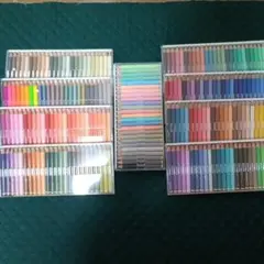 フェリシモ 500色の色えんぴつ（ミニサイズ）225色セットのサムネイル