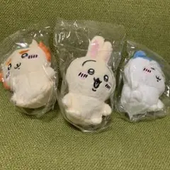 ちいかわカプセルトイ　　 お座りぬいぐるみセット　ハチワレ　うさぎ　シーサー