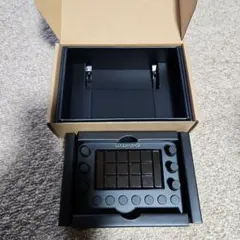 Loupedeck Live 本体 純正スタンド USBケーブル完備 箱無し Loupedeck Live 本体 純正スタンド USBケーブル完備 箱無し