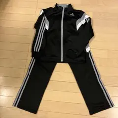 adidasジャージ上150cm下140cm