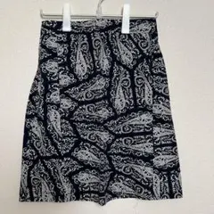 APC ひざ丈　スカートのサムネイル