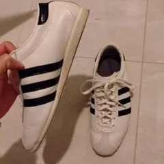 adidas ホワイト ブラック 革スニーカー 2~3回履きましたが、美品です