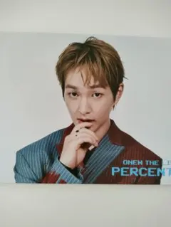 SHINee オニュ トレカ＋ステッカーセット☆percent ONEW % - メルカリ