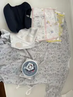 離乳食セット　お食事スタイセット４枚セット+使い捨て2つ