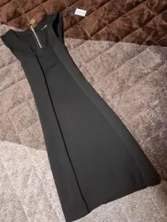 新品未使用　DIESELワンピース　黒　売り切り価格！！