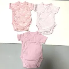 美品⭐︎UNIQLOロンパース３枚セット