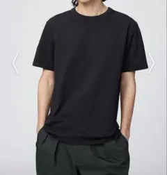 ユニクロ　クルーネックTシャツ Lサイズのサムネイル