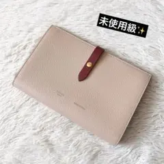 未使用級✨セリーヌ ラージストラップウォレット 折り財布 ピンクのサムネイル