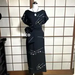 LL 着物リメイク 正絹 オールブラック 絽 フリル袖ゆったりワンピース L 着物リメイク 正絹 とろみ絽 紫小紋 フリル袖ゆったりワンピース