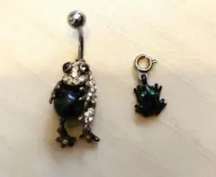 medistore メディストア カエル ボディピアスとチャームセット