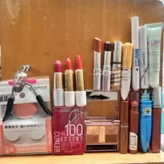 メイクグッズ19点まとめ売り　エチュード　CANMAKE セザンヌ　レブロン