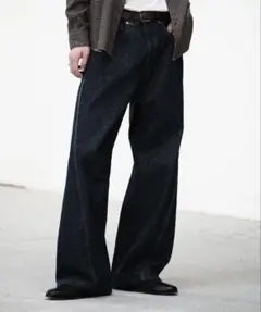 WYM VINTAGE WASHED CURVED DENIM