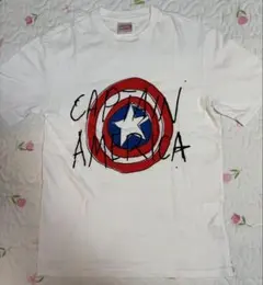 韓国　TOP10×マーベルコラボTシャツ