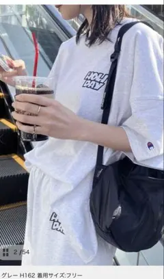 ジャーナルスタンダードHOLIDAY Champion コラボ Tシャツ グレーのサムネイル