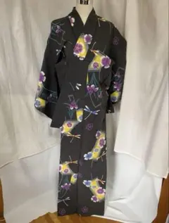 黒色花柄着物