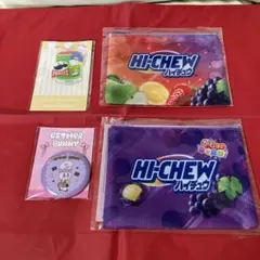 ハイチュウ　ポーチ2個❤️ エスターバニー缶ミラー✳️プリングルスチャーム⭐️