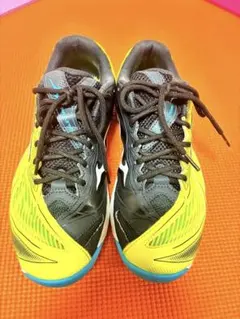 卓球 シューズミズノ ウエーブメダル7 26.5cm ブラック/イエロー