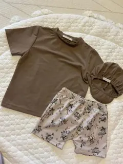 anggom ブラウン Tシャツ 花柄ショートパンツ M