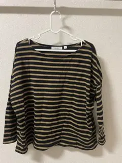 黒と茶色の七分丈ストライプ Tシャツ