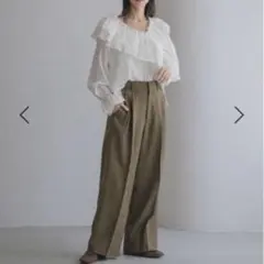 フリル付きホワイト長袖ブラウス F シャツ　ローリーズファーム　清楚　ガーリー