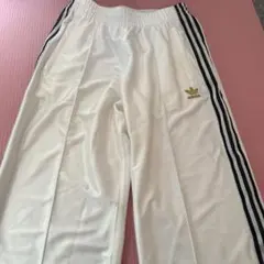 adidas ホワイト トレーニングパンツ