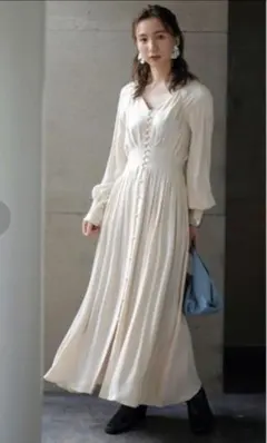 FRAY.ID デコルテダイヤネックサテンワンピース